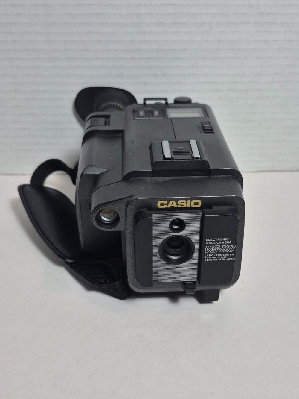 Casio VS-101 Palmcorder Camera Still Camera System Camcorder See Description